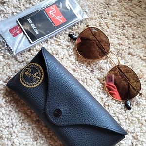 Ray-Ban Pink rounded sunglasses